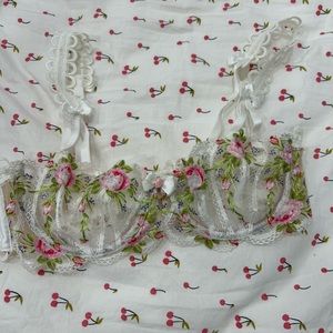 For love and lemon’s bra